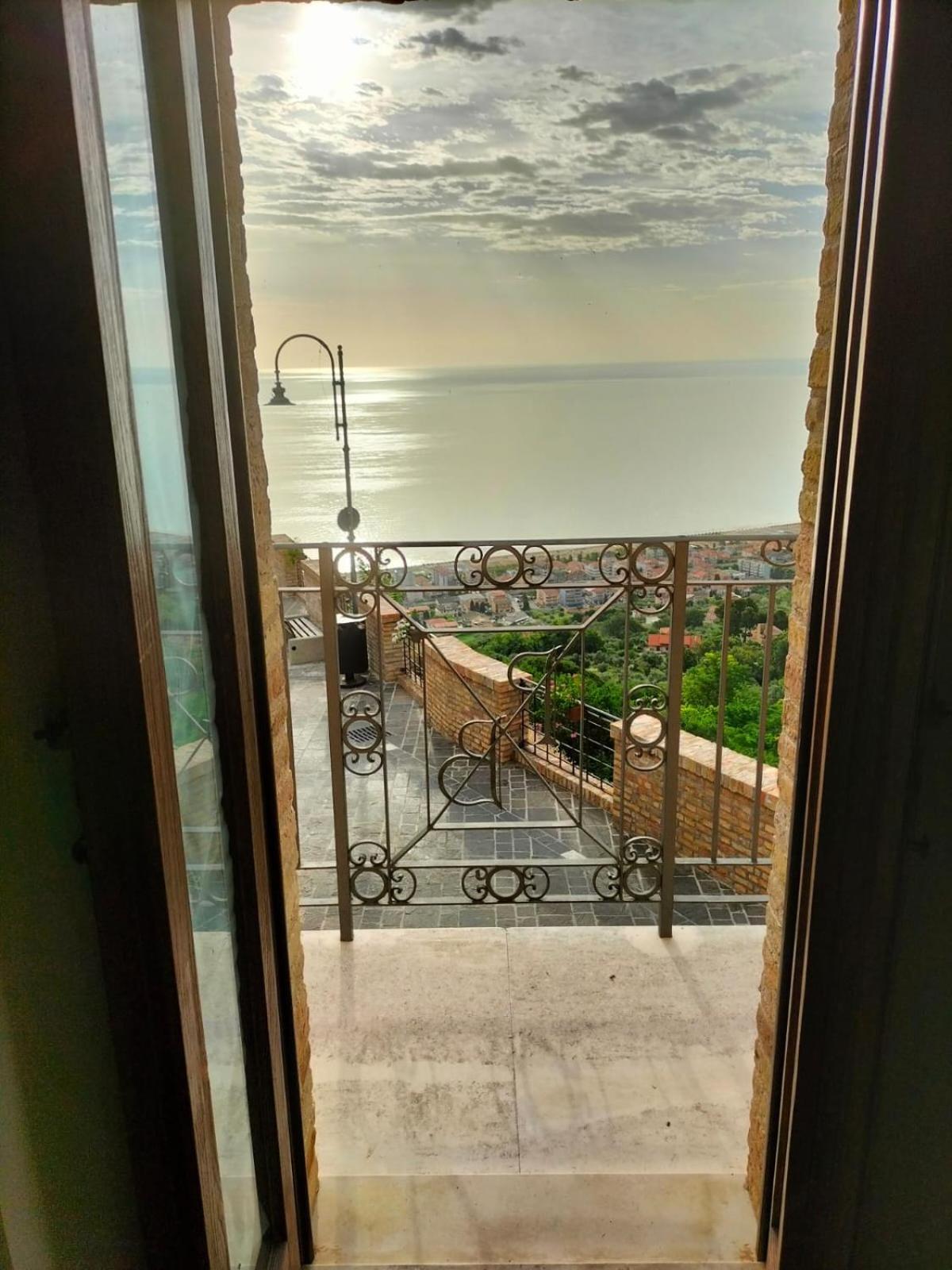 Anpemo Casa Vacanze Silvi Paese Exterior photo